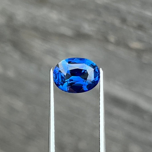 2.40ct Royal Blue Sapphire - 9.05 x 6.85 x 4.60mm