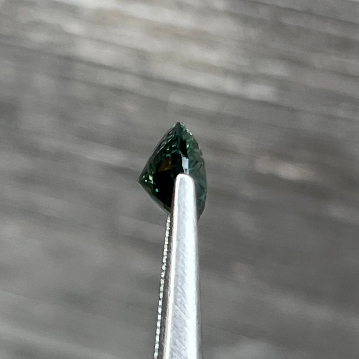 4.01ct Unheated Bi-Colour Teal Sapphire