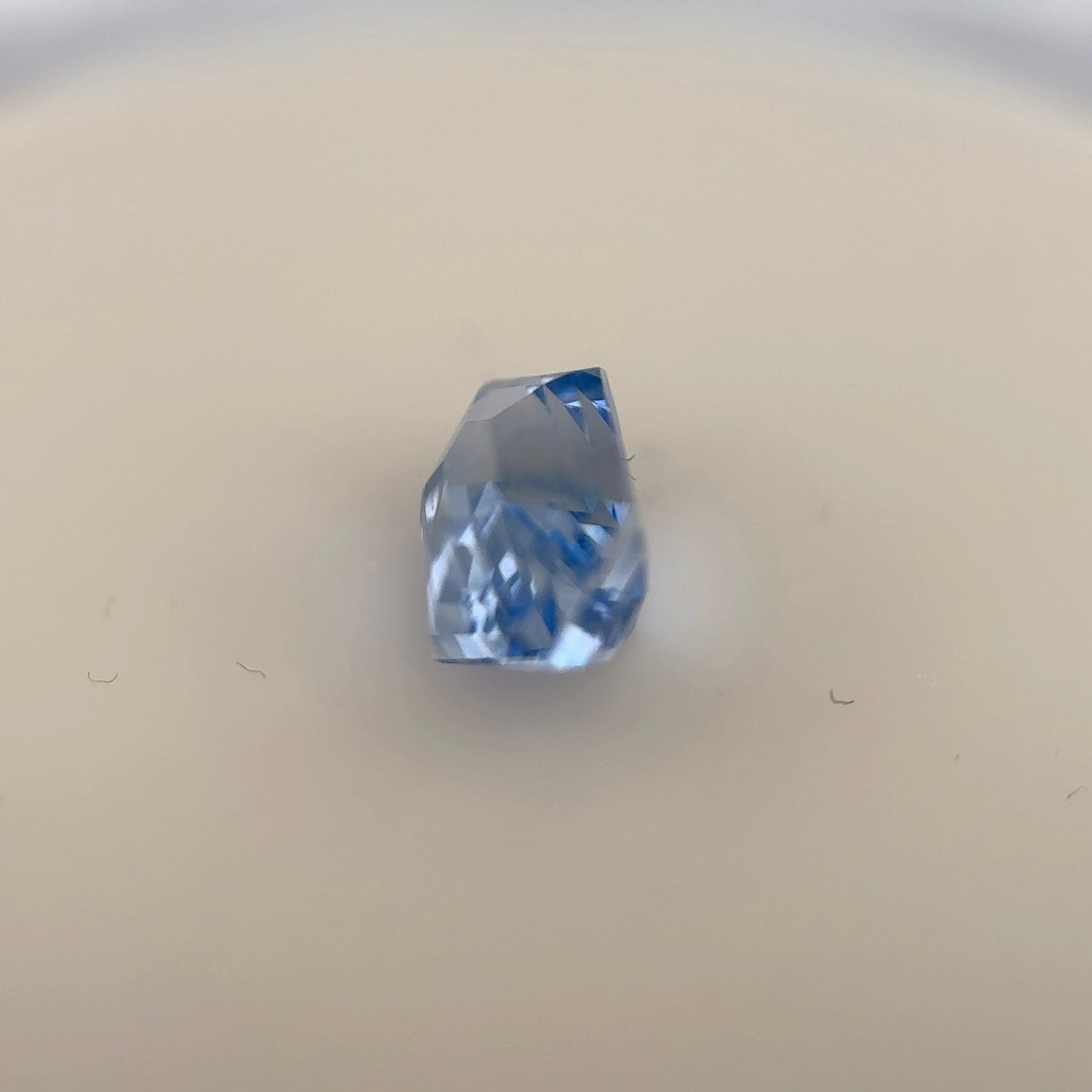 1.08ct Blue Sapphire - 7.28 x 4.35 x 3.86mm