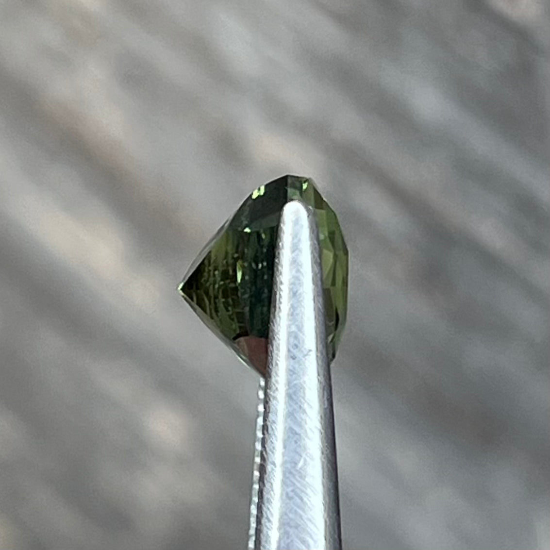 7.28ct Unheated Bi-Colour Sapphire