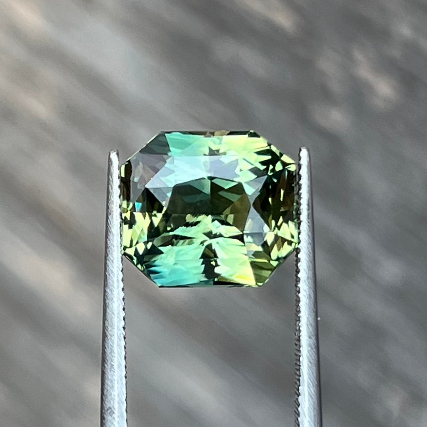 7.28ct Unheated Bi-Colour Sapphire
