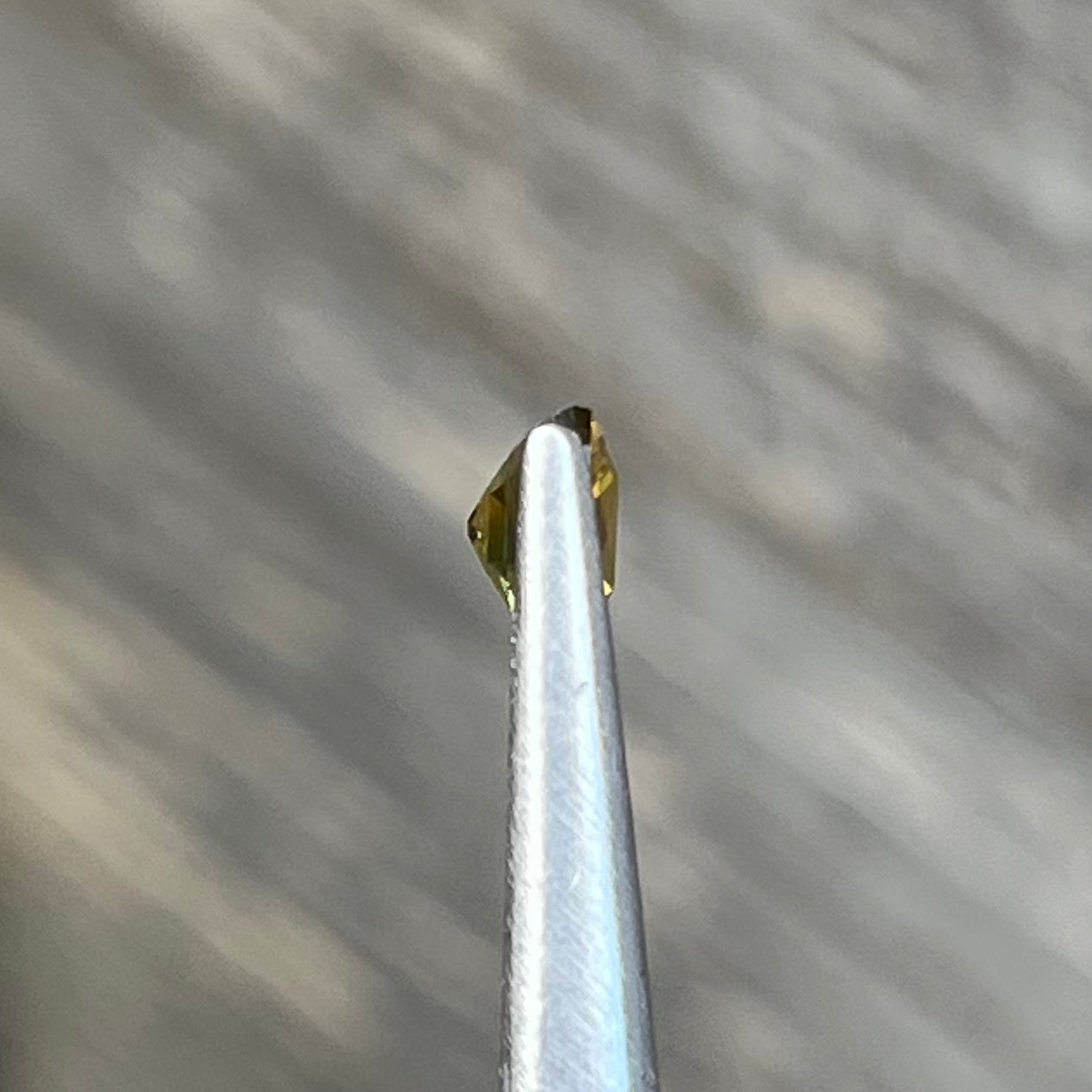 1.52ct Green & Yellow Bi-colour Sapphire
