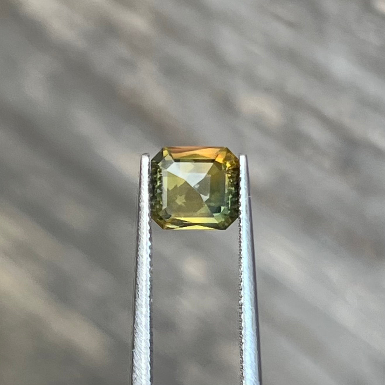 1.52ct Green & Yellow Bi-colour Sapphire