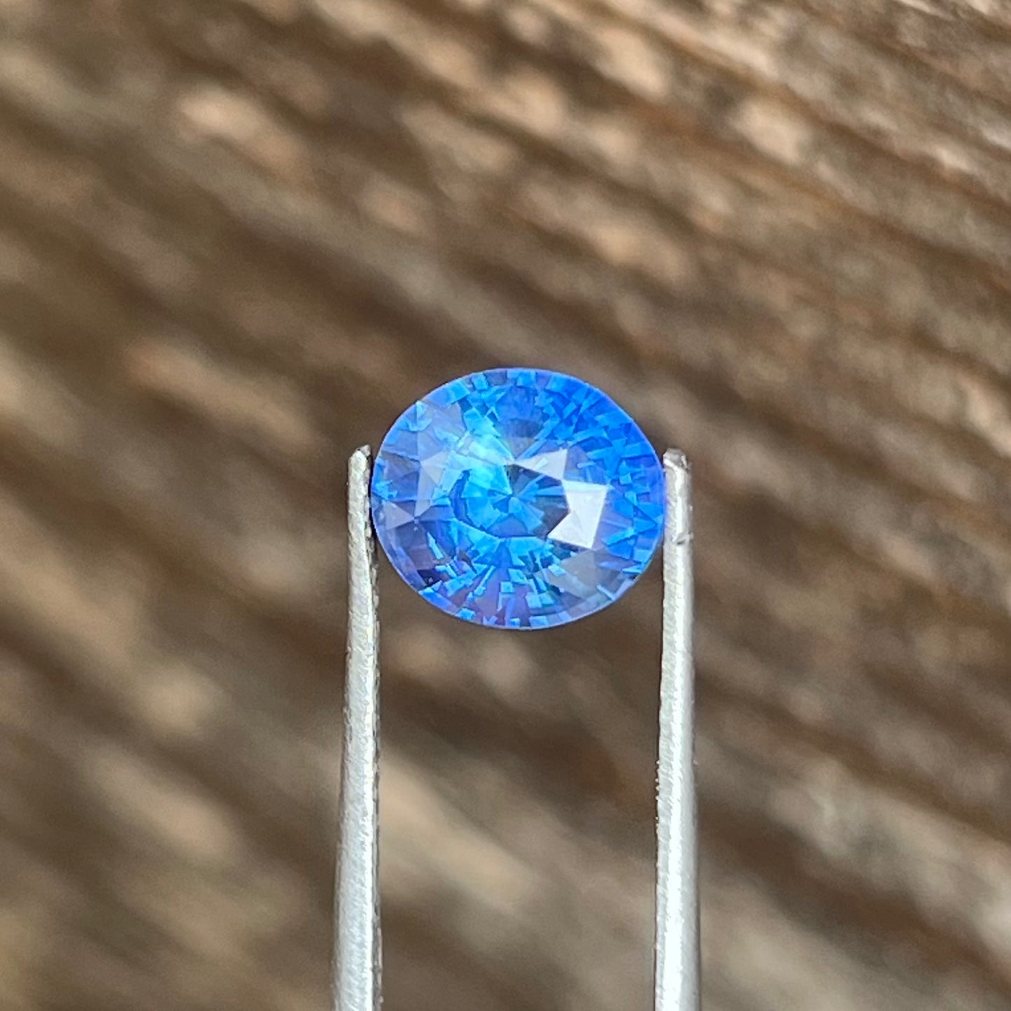 2.13ct Blue Sapphire - 8.12 x 7.14 x 4.80mm