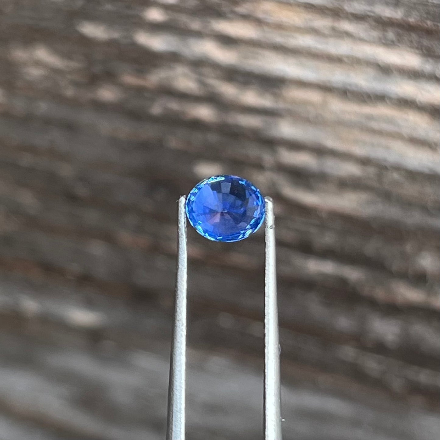 1.23ct Vivid Cornflower Blue Sapphire - 6.12 x 5.11 x 4.61mm