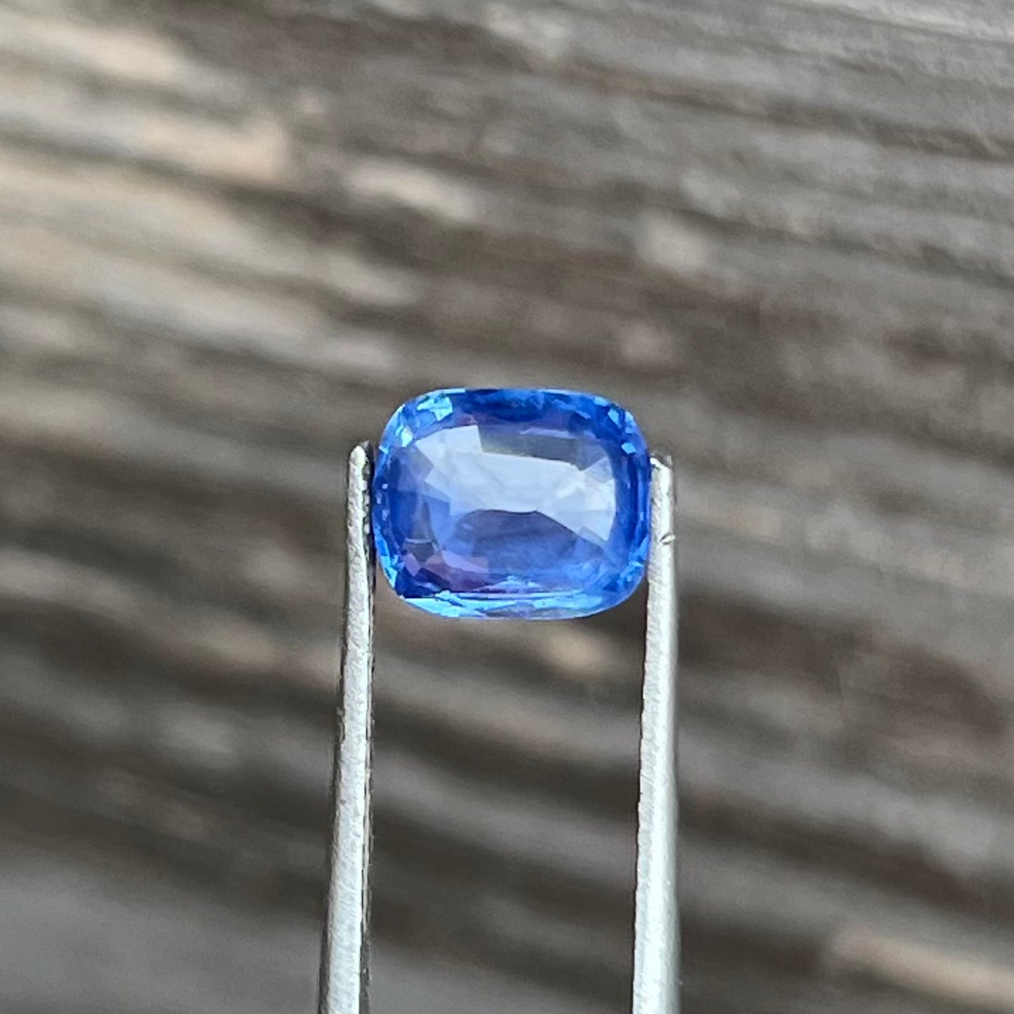 2.04ct Unheated Cornflower Blue Sapphire - 7.55 x 6.25 x 3.92mm
