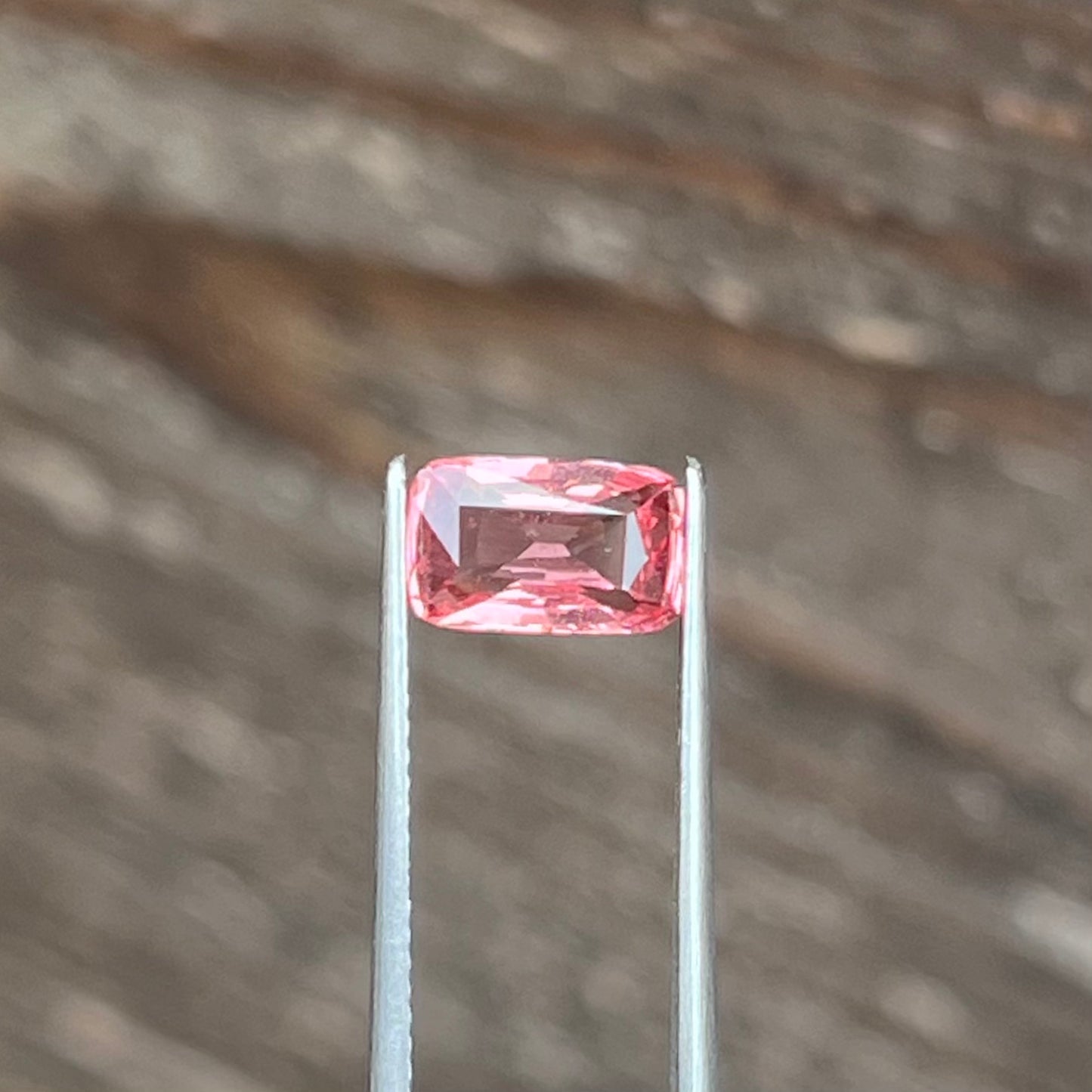 1.55ct Unheated Padparadscha Sapphire - 8.11 x 5.14 x 3.36mm