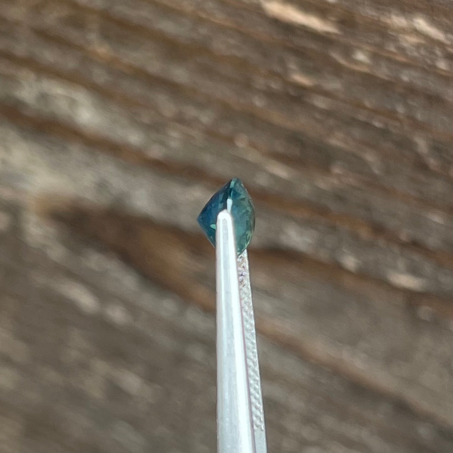 2.60ct Unheated Green Sapphire - 9.25 x 7.40 x 4.86mm