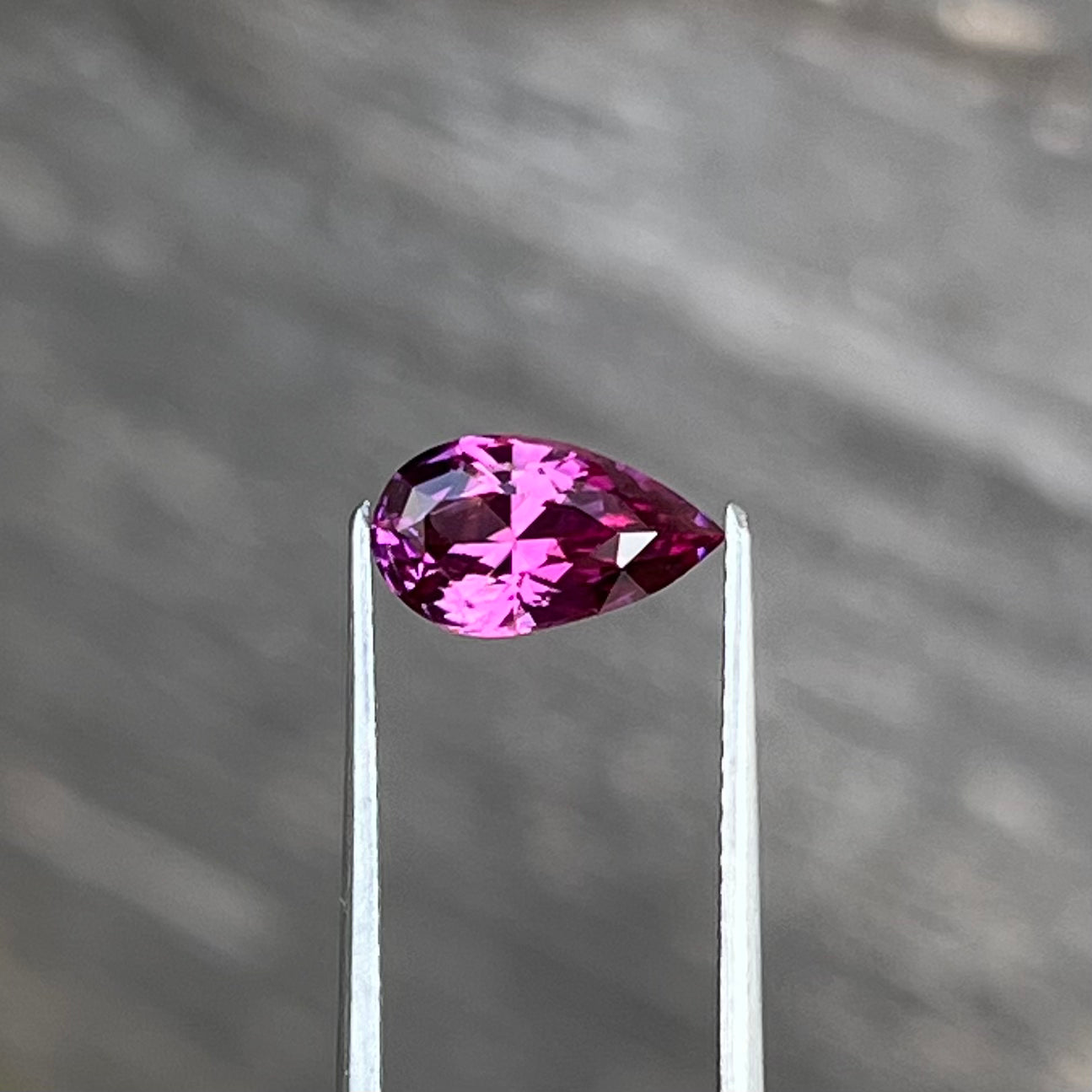 1.41ct Unheated Vivid Purplish Pink Sapphire - 9.15 x 5.29 x 4.01mm