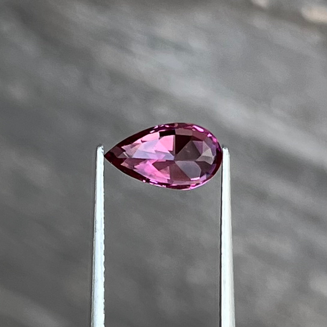 1.41ct Unheated Vivid Purplish Pink Sapphire - 9.15 x 5.29 x 4.01mm