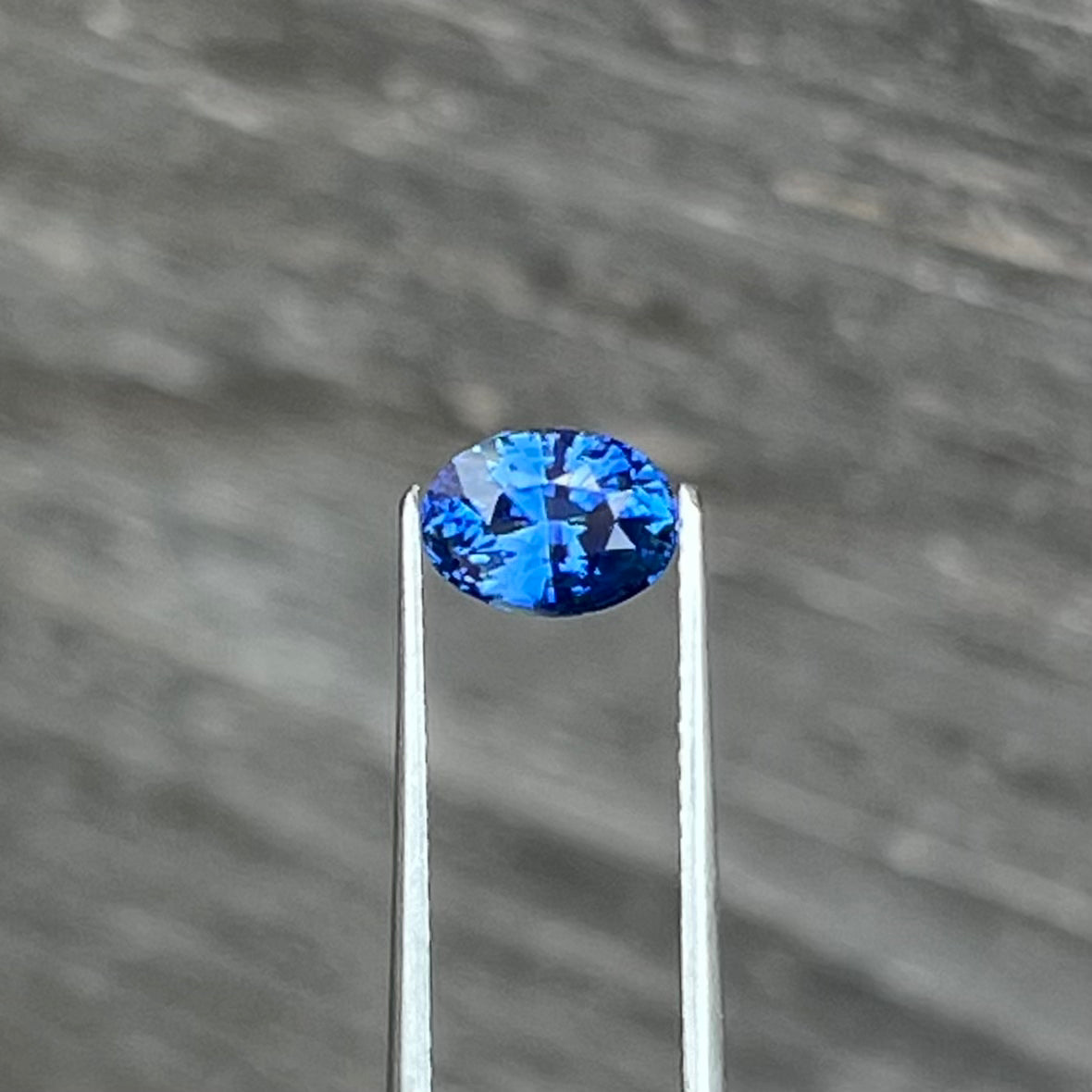 1.15ct Blue Sapphire - 7.11 x 5.23 x 4.06mm