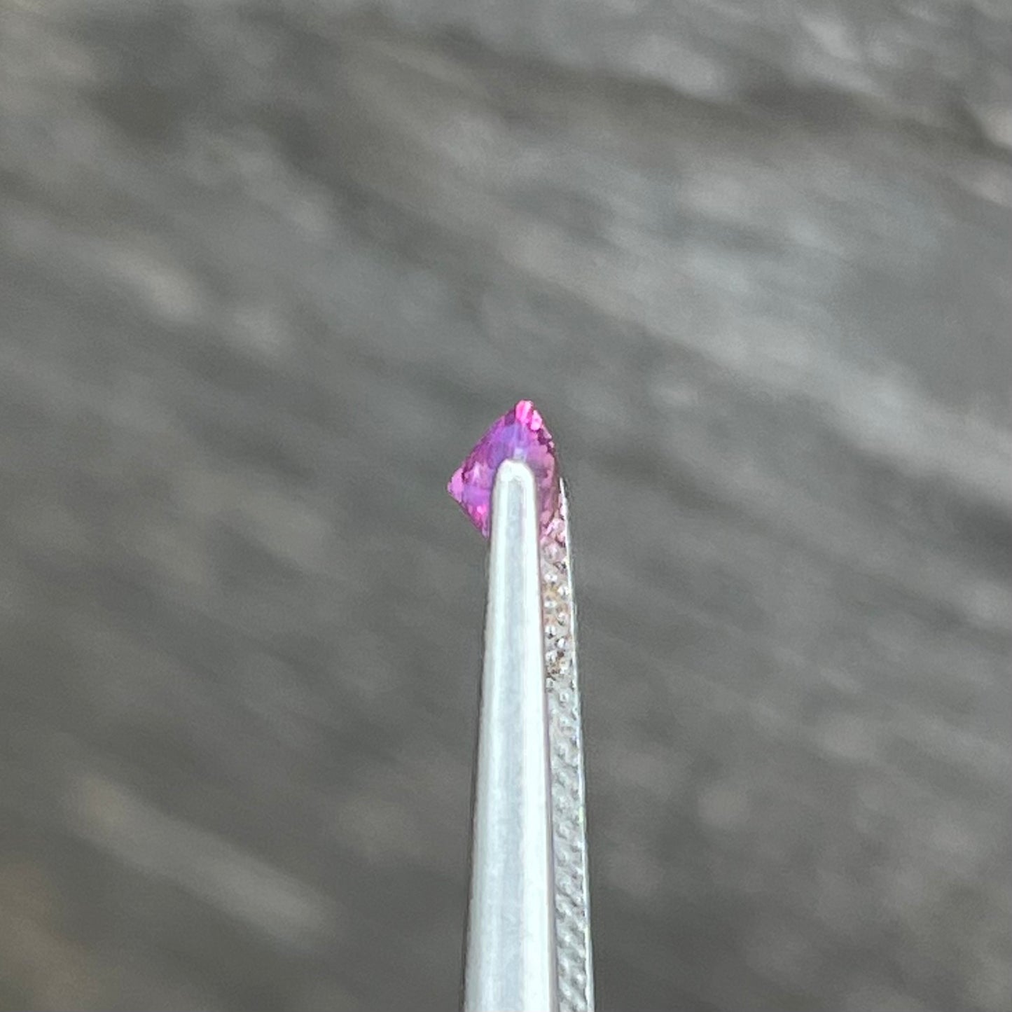 0.70ct Unheated Purplish Pink Sapphire - 5.83 x 4.95 x 3.33mm
