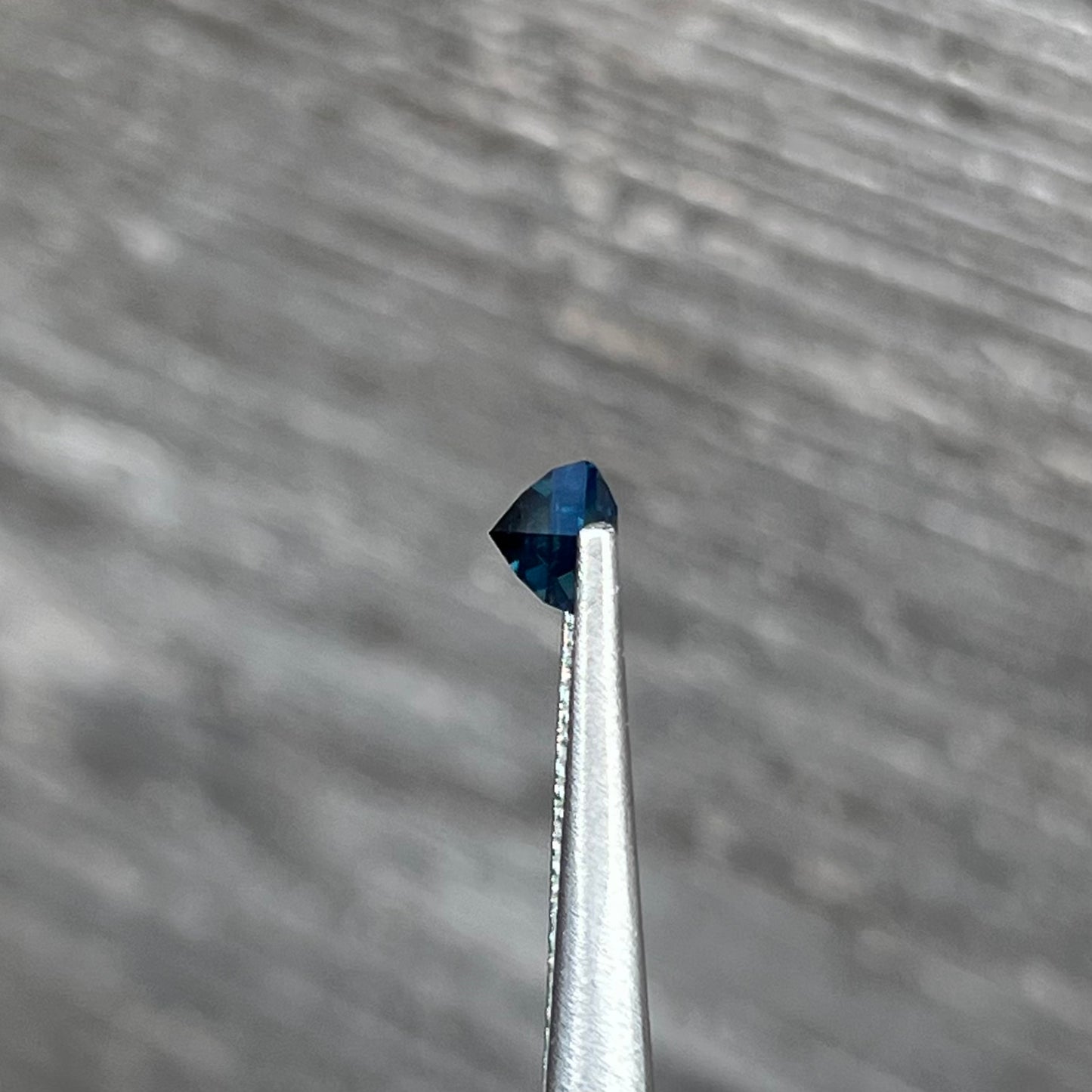 1.53ct Unheated Green Sapphire - 8.10 x 5.80 x 4.92mm