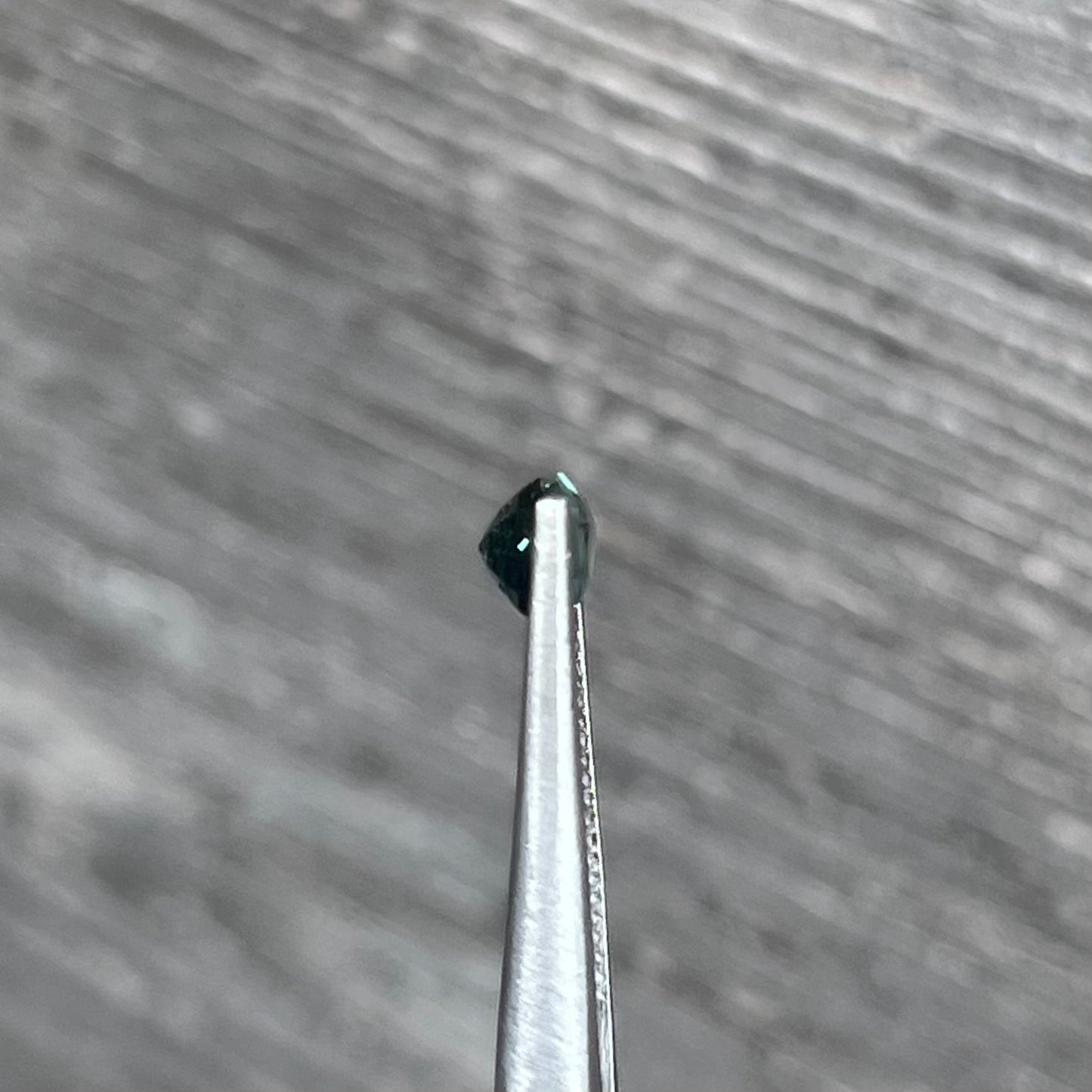 2.09ct Unheated Bi-colour Teal Sapphire - 7.34 x 6.24 x 4.52mm