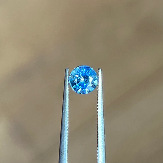 0.90ct Green Sapphire