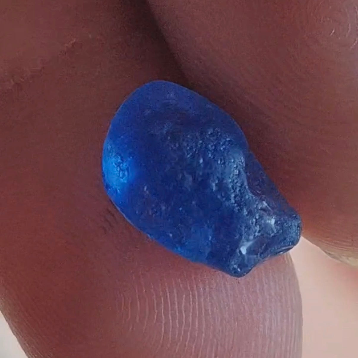 2.04ct Unheated Cornflower Blue Sapphire - 7.55 x 6.25 x 3.92mm