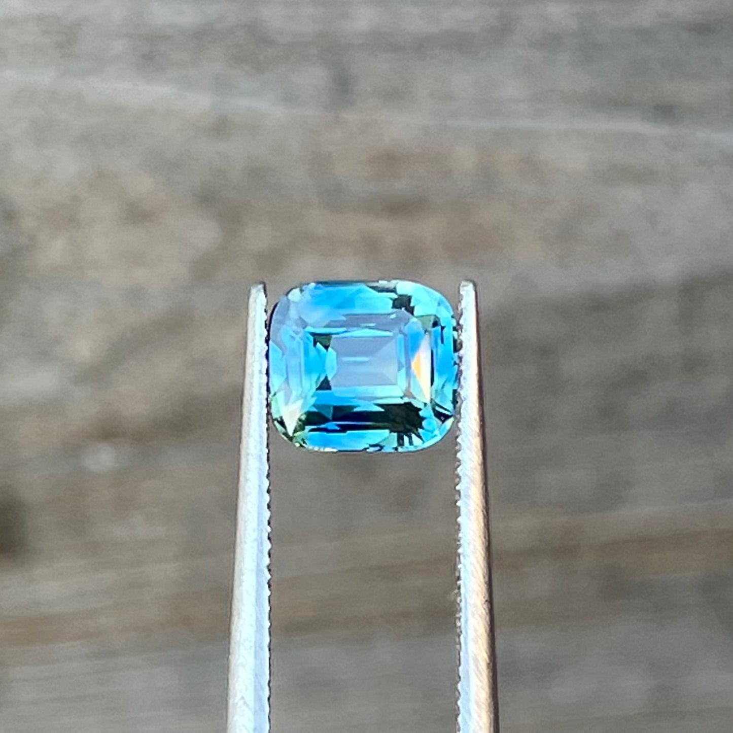 2.04ct Unheated Bi-colour Teal Sapphire