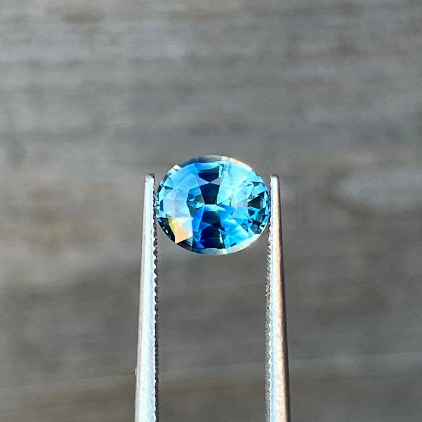 1.66ct Unheated Bi-colour Teal Sapphire