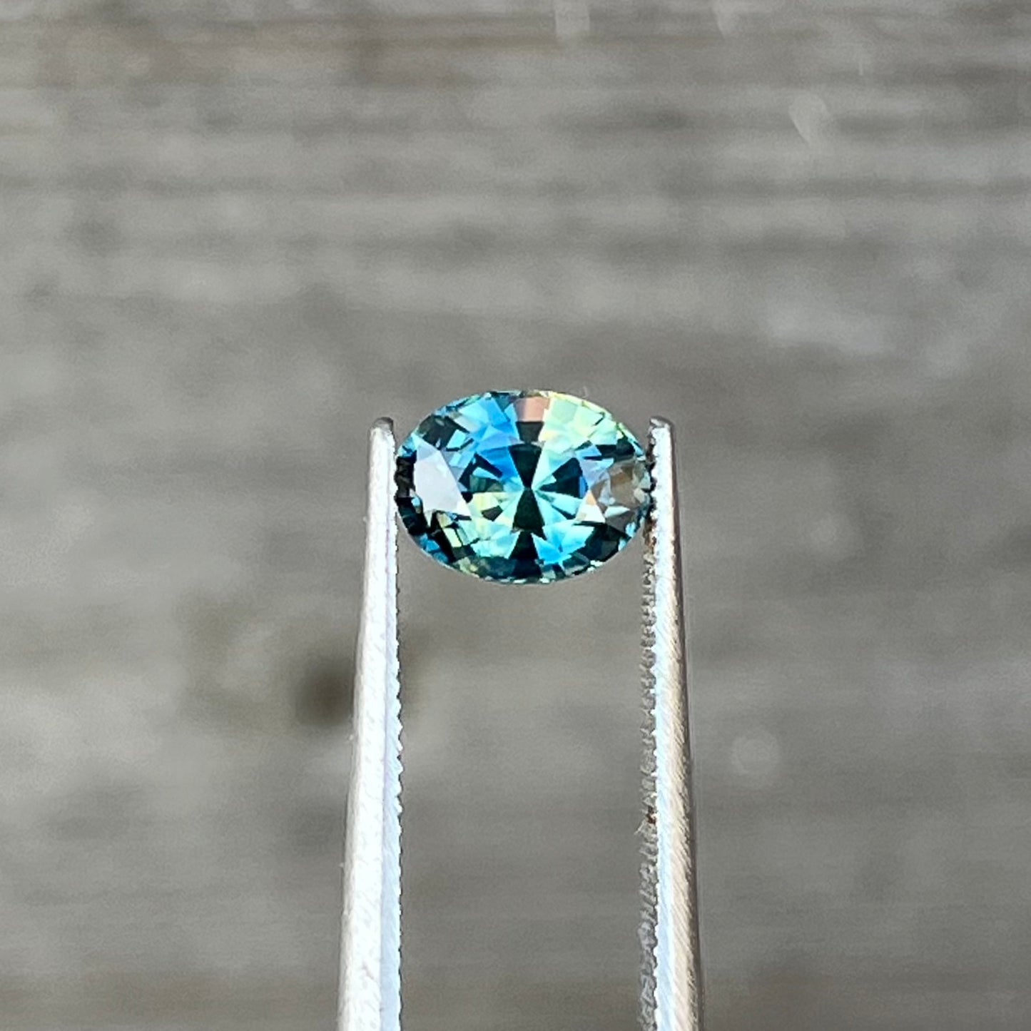 1.57ct Unheated Bi-colour Teal Sapphire