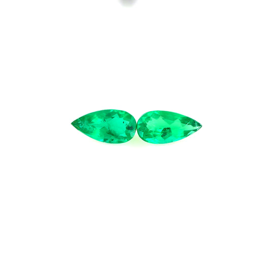 0.65ct Vivid Green Emerald Pair - 6.51 x 3.34 x 2.42mm