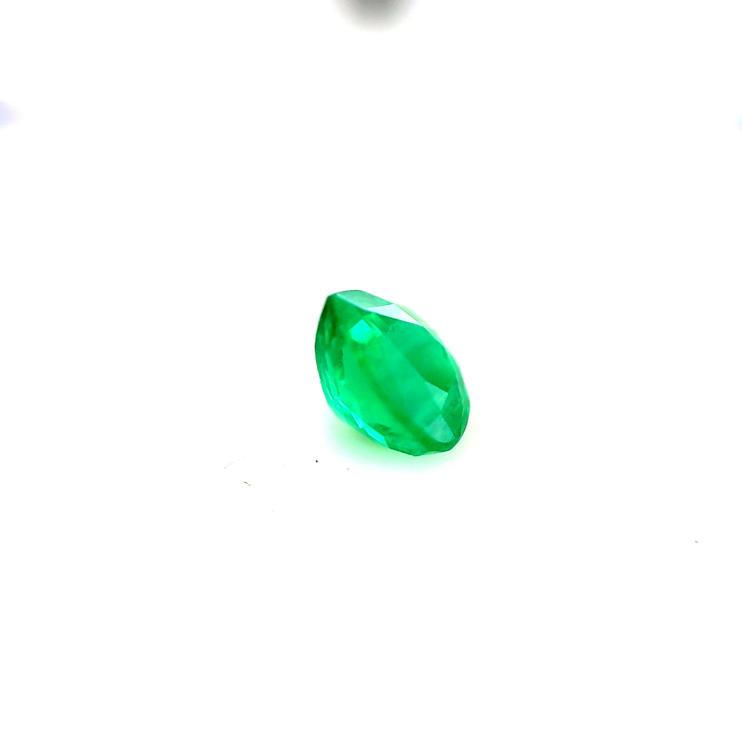 1.12ct Vivid Green Emerald - 7.15 x 6.34 x 4.42mm