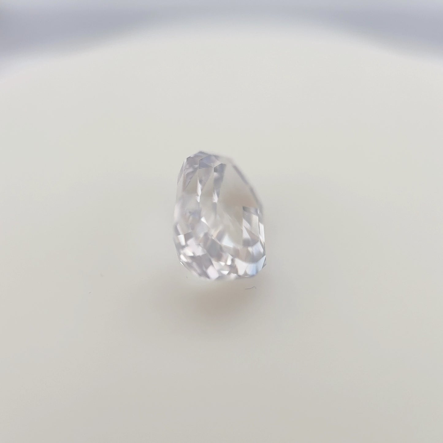 1.55ct Unheated White Sapphire - 8.75 x 5.51 x 4.19mm