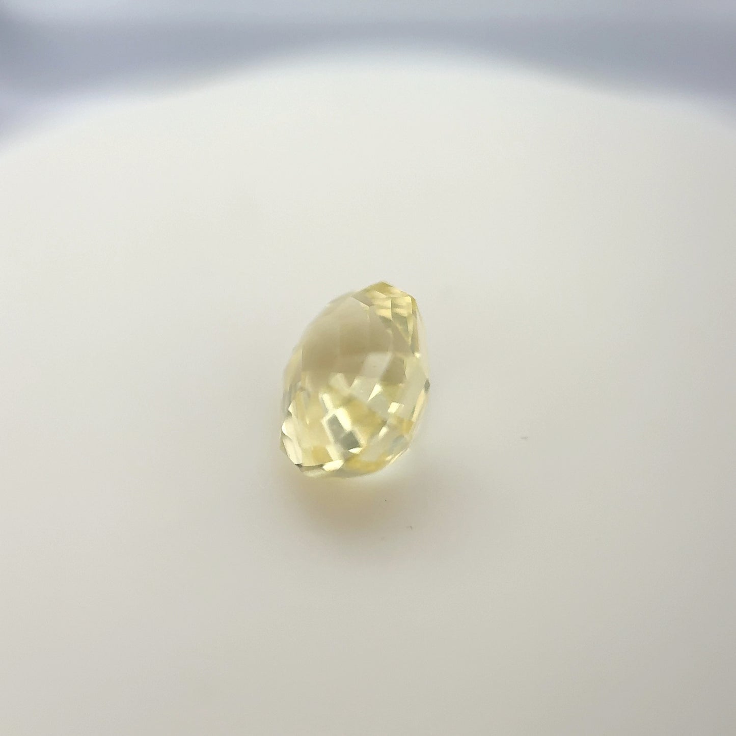 1.41ct Unheated Yellow Sapphire - 7.40 x 5.52 x 4.49mm