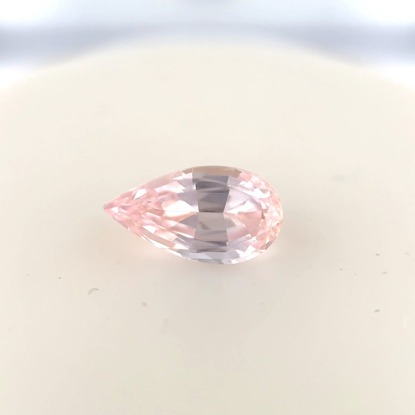 1.55ct Unheated Orange Sapphire - 9.66 x 5.28 x 3.86mm - with GIA report