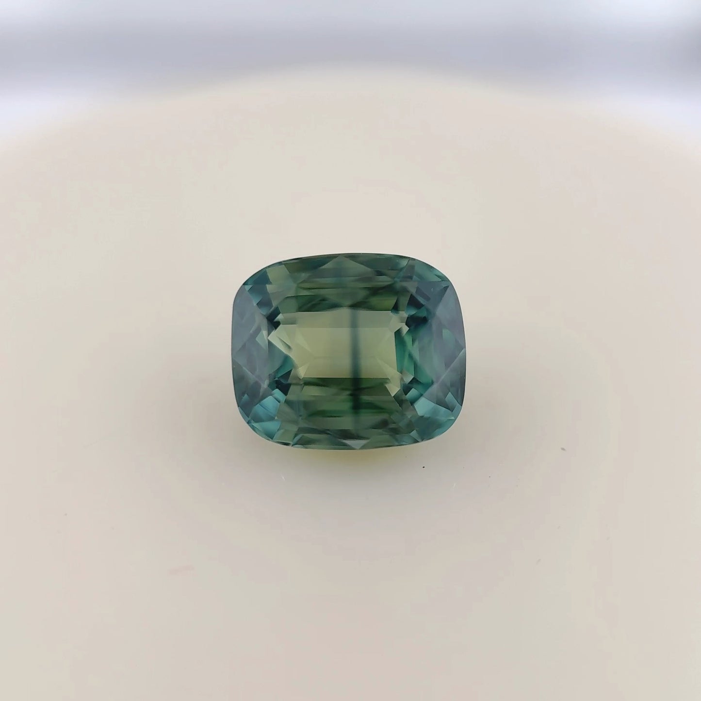 2.09ct Unheated Bi-colour Teal Sapphire - 7.34 x 6.24 x 4.52mm