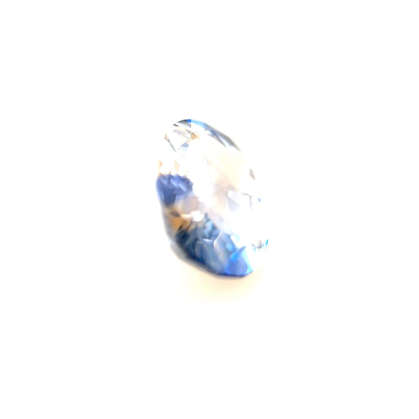 2.76ct Peach & Blue Bi-colour Sapphire - 10.44 x 7.88 x 4.41mm